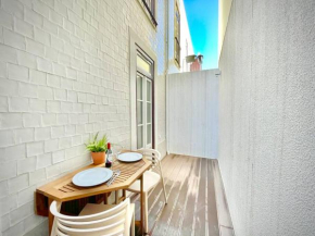 Vila Rosário 2 Lovely Apt with Private patio - by Homeful